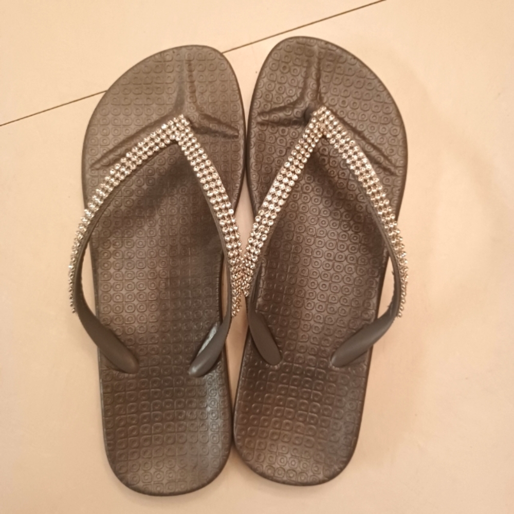 Women's Northcrest Black Flip Flops